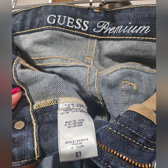 Guess Jeans - Picture 10 of 10